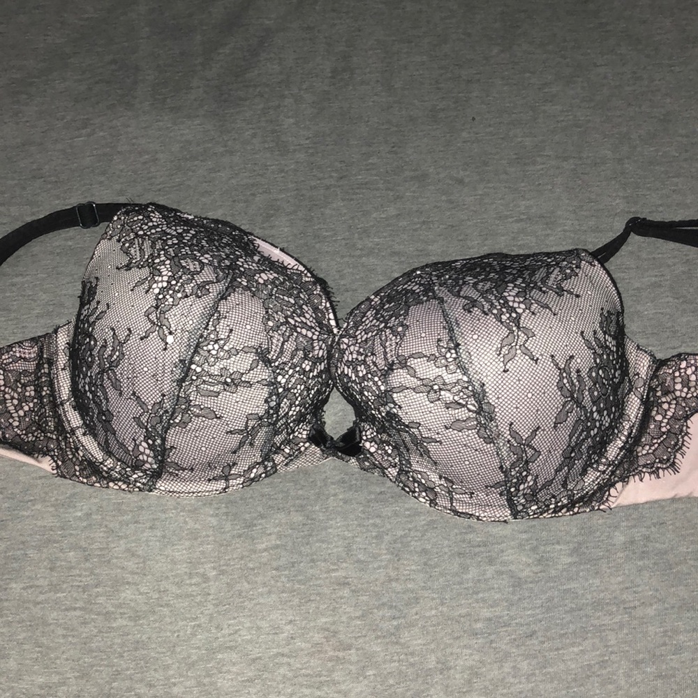VS Bra